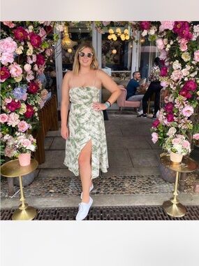 Lulus Green Palm Print Spaghetti Strap Midi Dress